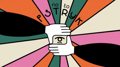 Grafika, wielokolorowe promienie zbiegają się w jednym punkcie, w którym dwie ręce tworzą okienko, gest obiektywu. W środku logo muzeum - znaczek MuFo w kształcie oka.